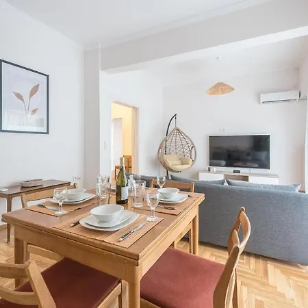 Oasis With Enchanting Hill Views Apartment *